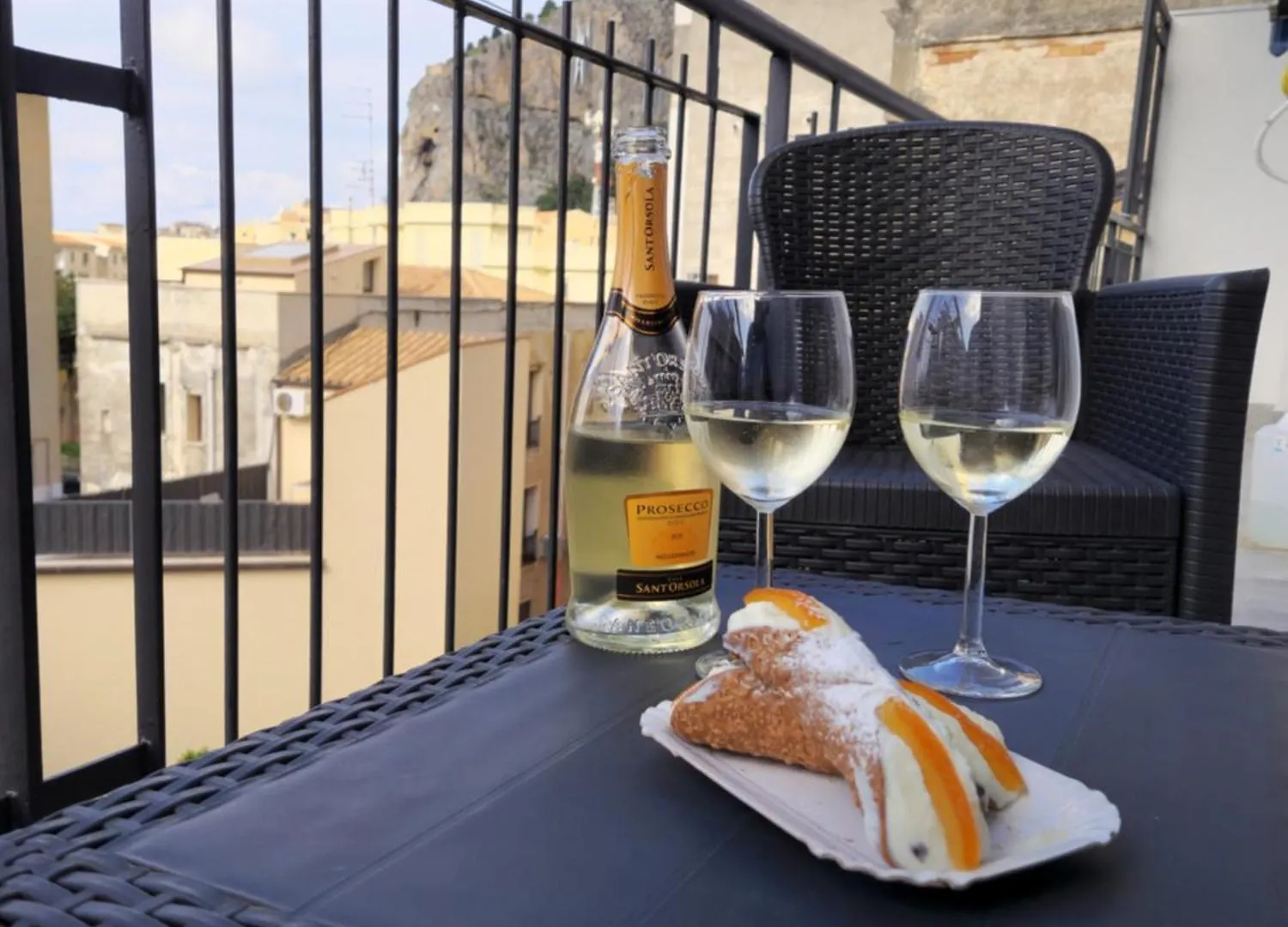 Guest house Rocksea Central Cefalu
