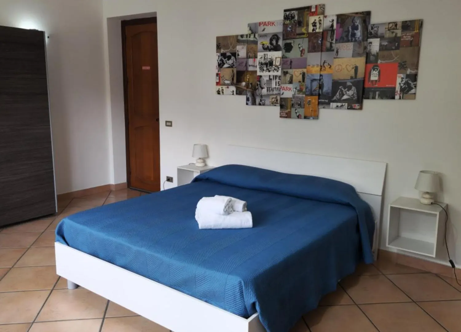 Rocksea Central Cefalu 0*,